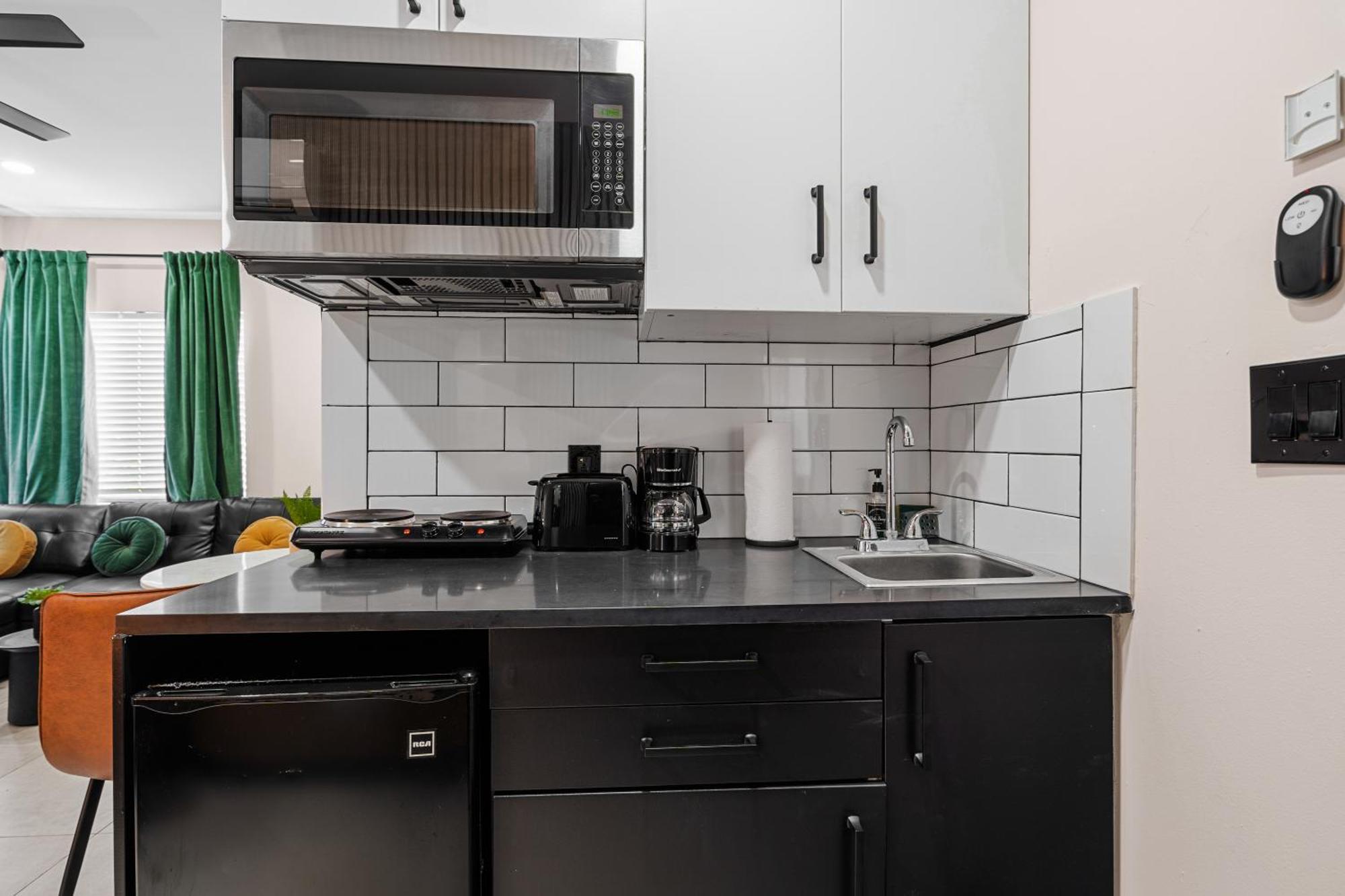 Baybreeze Apartments By Lowkl Miami Beach Esterno foto
